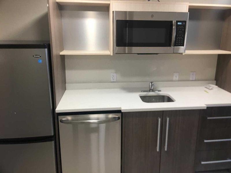 Home2 Suites By Hilton Newark Airport Exterior photo