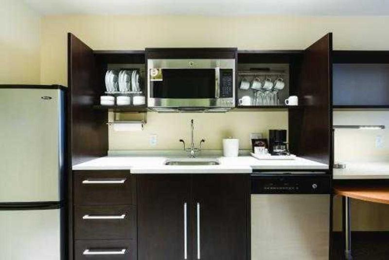 Home2 Suites By Hilton Newark Airport Exterior photo